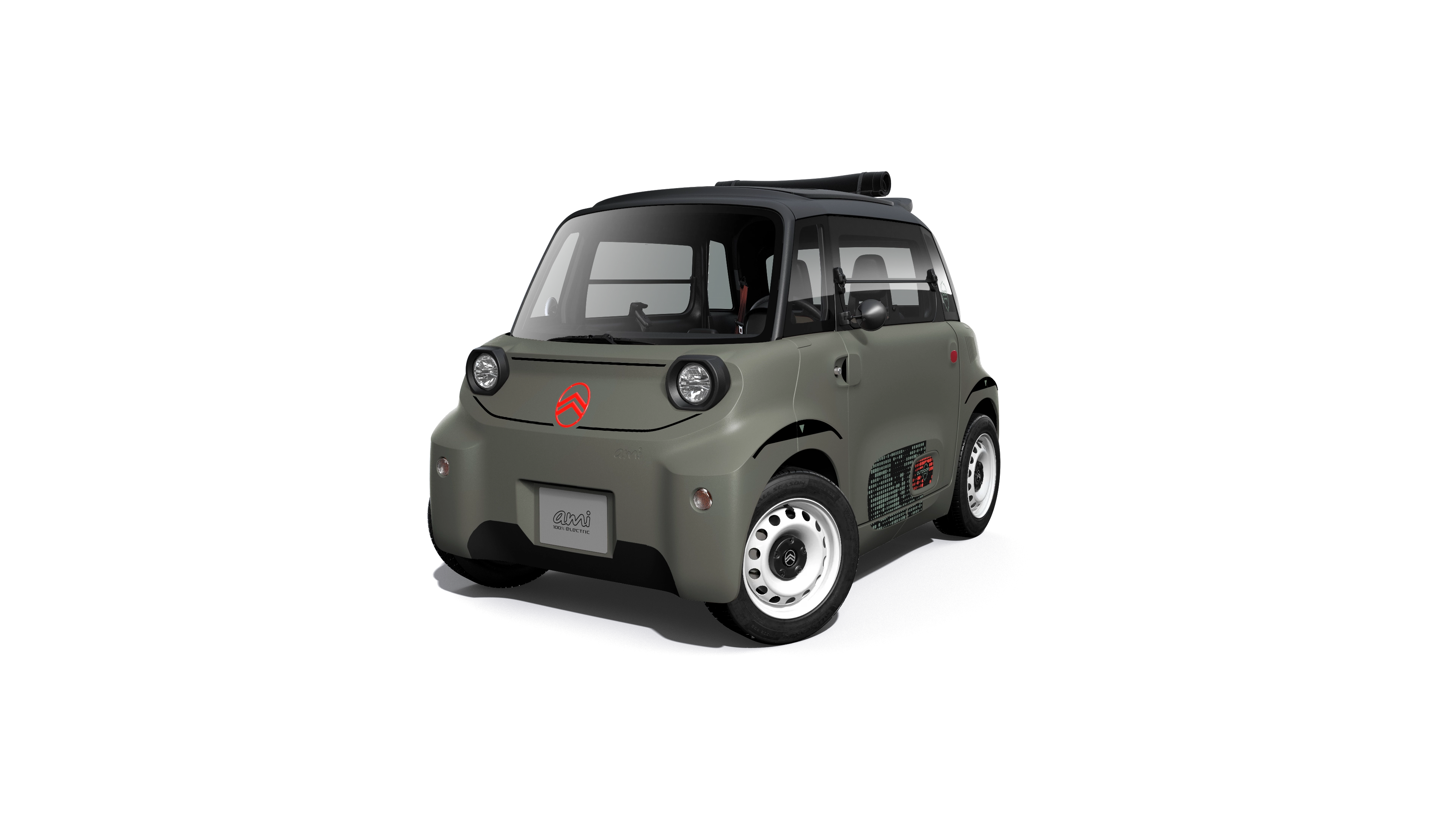 Vista anteriore a tre quarti della Citroën Ami Outdoor, microcar elettrica e soluzione Citroën per la mobilità urbana quotidiana
